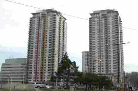 Centro! 2 bedroom plus den, 2 bath Condo!